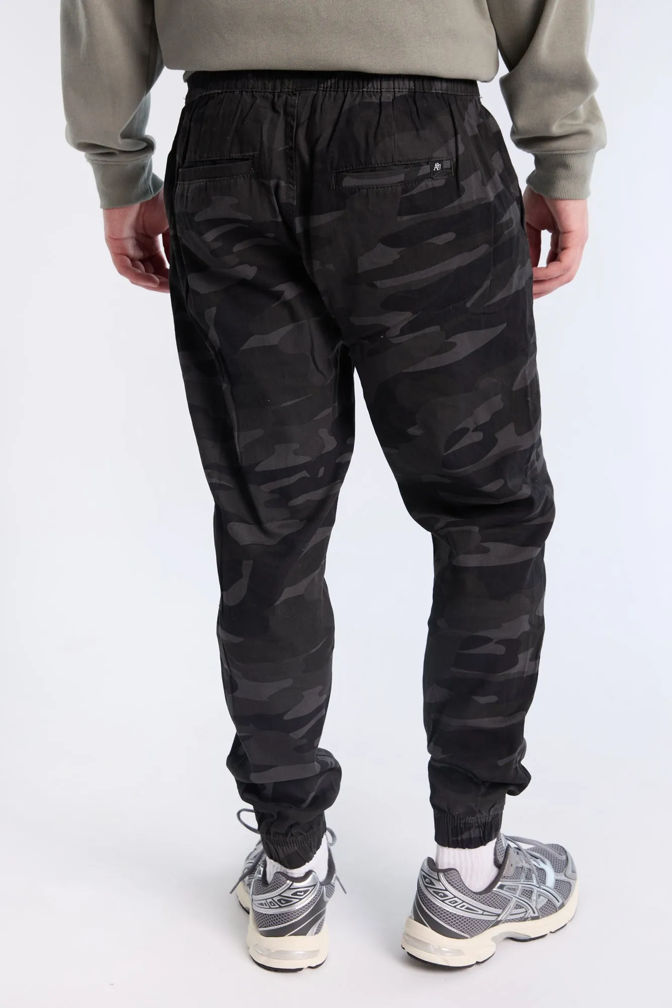 AERO Relaxed Twill Jogger