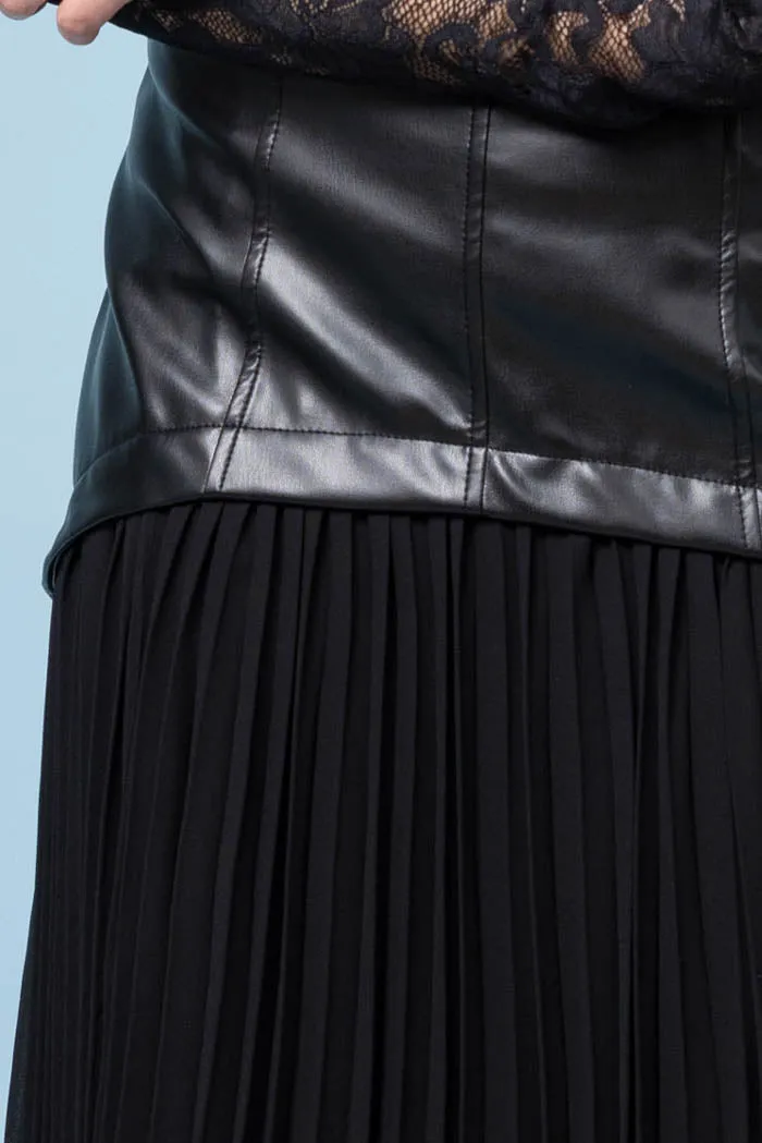 Carmen Faux Leather Skirt Black