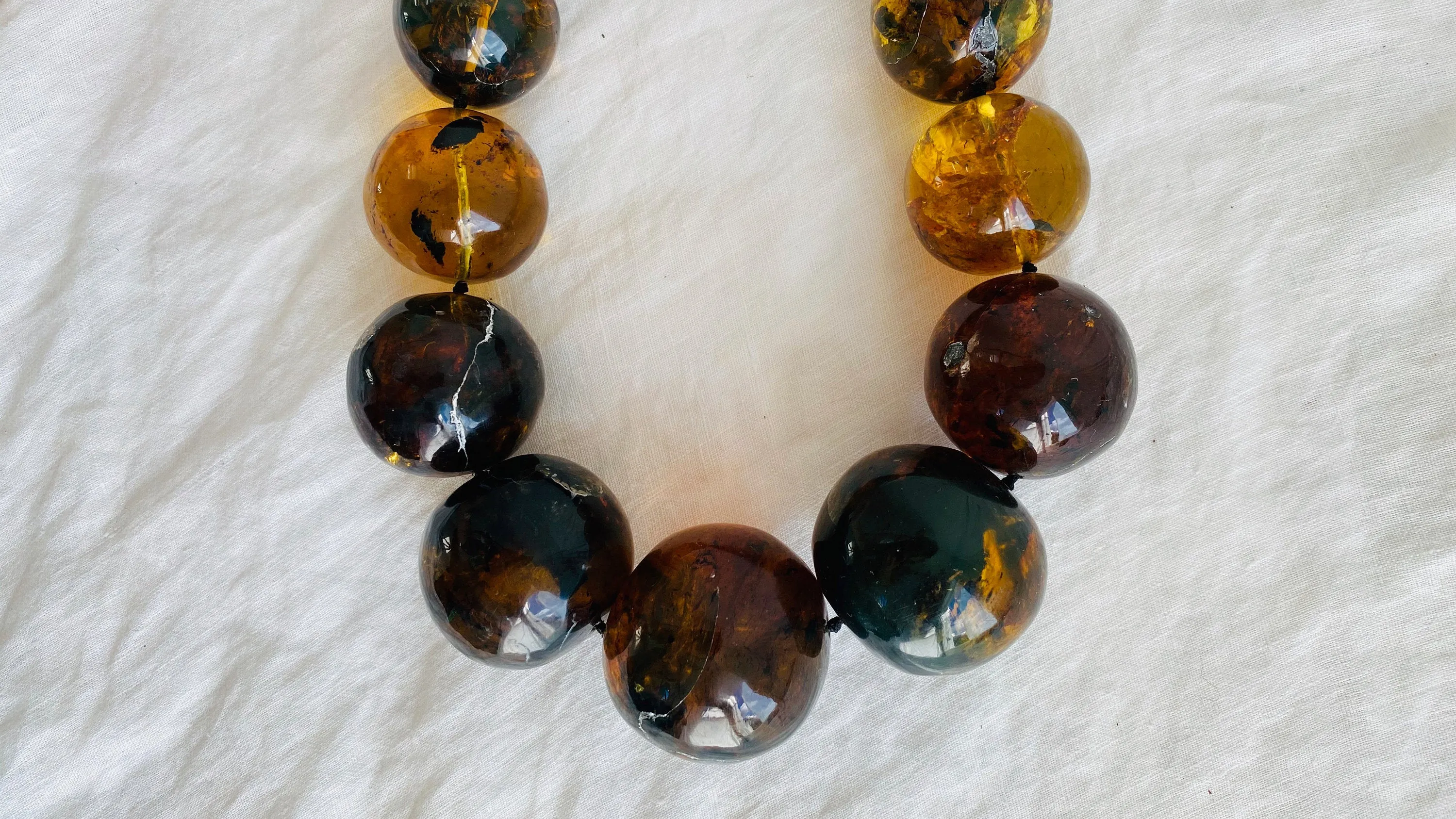 Huge Amber Beaded Necklace. Graduated. Dramatic and Gorgeous!