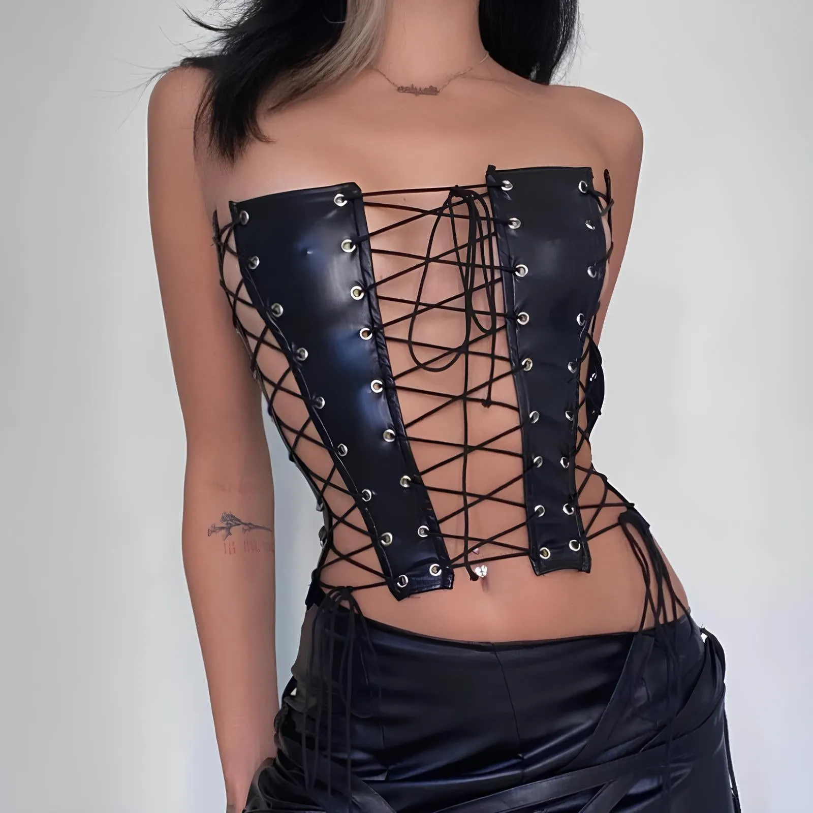Sexy Gothic PU Leather Lace-Up Corset – Bold, Curvy Shaping with Elegance